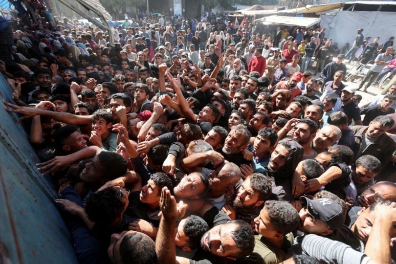 اوتشا : منع المساعدات يحرم الغزيين من سبل البقاء